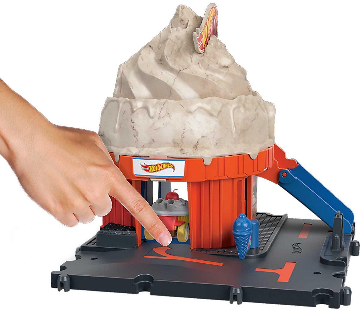 Игрален комплект Hot Wheels City Сладолед с количка Отлична цена Ozone bg