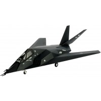 Сглобяем модел на изтребител Revell - F-117 Stealth Fighter (04037)
