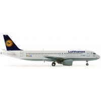 Сглобяем модел на самолет Revell - Airbus A320 Lufthansa (04267)