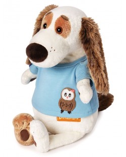 Плюшена играчка Budi Basa - Кученце Бартоломей, с тениска с бухал, 33 cm