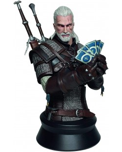 Статуетка бюст Dark Horse Games: The Witcher - Geralt Playing Gwent, 23 cm