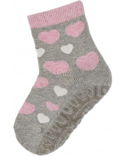 Чорапи с неплъзгащо стъпало Sterntaler - Сърчица, 25/26 размер, 3-4 г, сиви