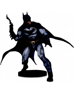 Фигура DC Collectibles Designer Series - Batman, 28 cm