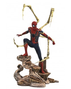 Статуетка Diamond Select Marvel: Avengers - Iron Spider-Man, 23 cm