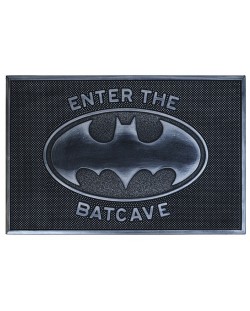 Изтривалка за врата Pyramid DC Comics: Batman - Welcome To The Batcave