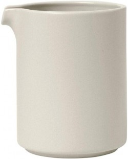 Каничка за мляко и сметана Blomus - Pilar, 280 ml, бежова