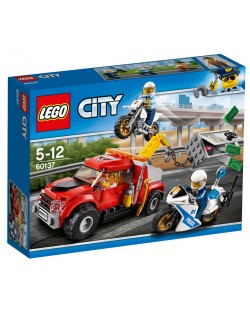 Конструктор Lego City - Проблем с влекач (60137)