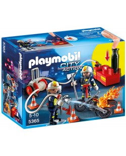 Комплект фигурки Playmobil - Пожарникари с водна помпа