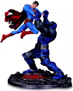 Статуетка DC Direct DC Comics: Superman - Superman vs Darkseid (3rd Edition), 18 cm
