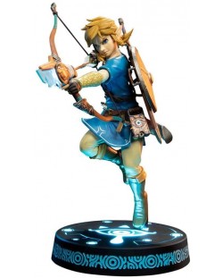 Статуетка First 4 Figures Games: The Legend of Zelda - Link (Breath of the Wild), 25 cm