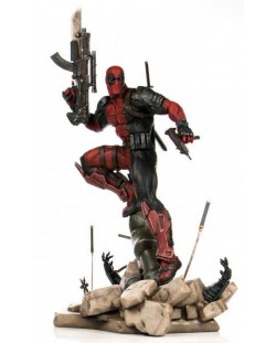 Фигура Marvel Comics PrototypeZ Statue 1/6 Deadpool, 46 cm