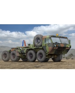 Военен сглобяем модел - Американски военен камион HEMIT M983 Tractor
