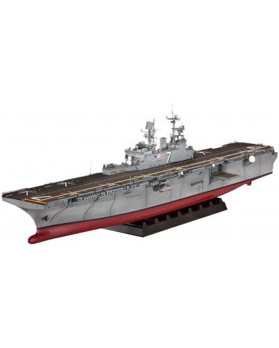 Сглобяем модел на кораб-самолетоносач Revell - Amphibious Assault Ship U.S.S. IWO JIMA (LHD-7) (05109) - 1