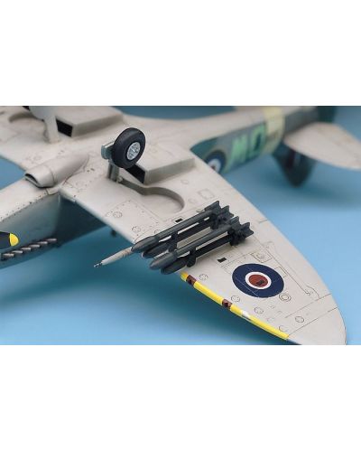 Самолет Academy Spitfire MK. XIVc (12484) - 4