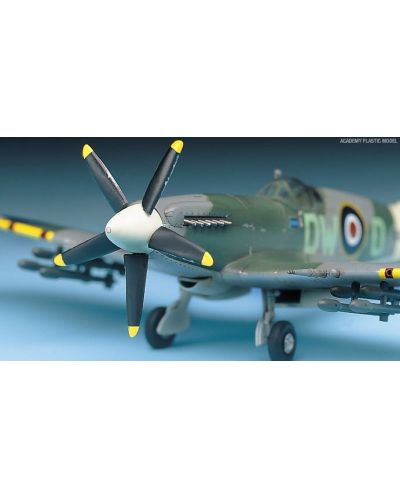 Самолет Academy Spitfire MK. XIVc (12484) - 2