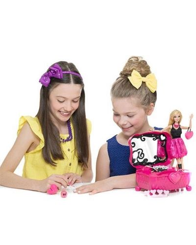 Комплект за маникюр HTI Barbie – с машинка аз лепене на стикери - 2