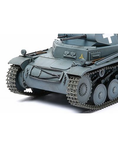 Танк Tamiya German Panzerkampfwagen Ausf.C - Sd.Kfz.121 (35299) - 3