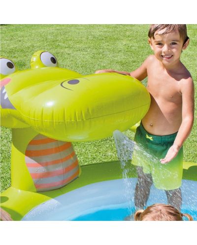 Детски надуваем басейн Intex - Крокодил, с пръскалка - 3