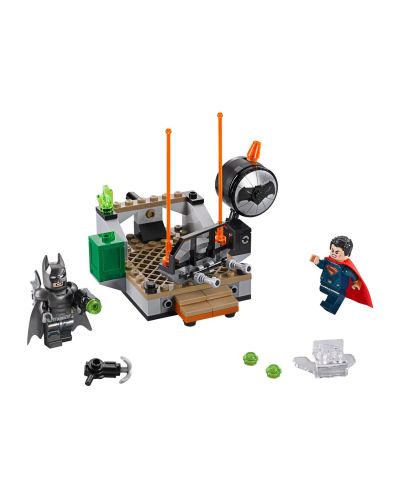 Lego Super Heroes: Сблъсъкът на героите - Batman v. Superman (76044) - 4