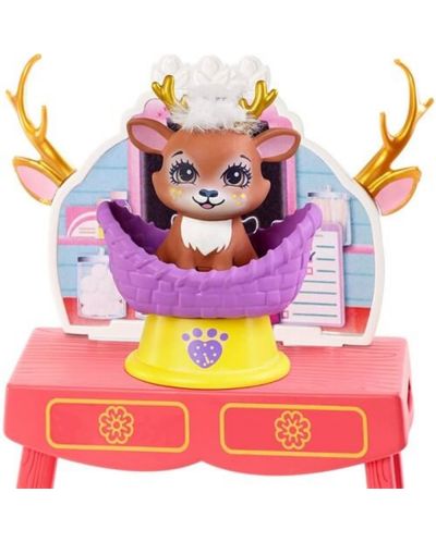 Игрален комплект Mattel Enchantimals - Ветеринарният кабинет на Danessa Deer и еленчето Sprint - 4