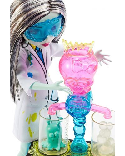 Игрален комплект Mattel Monster High - Научен клас, с кукла - 3