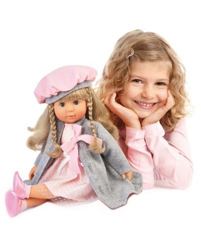 Пееща и говореща кукла Bayer - Мария, 46 cm, с куфарче и сиво палто - 6