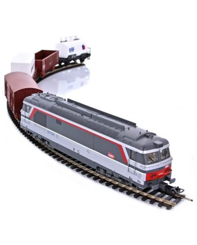 Локомотив Piko - BB 67440, дизелов, с четири товарни вагона (96950)