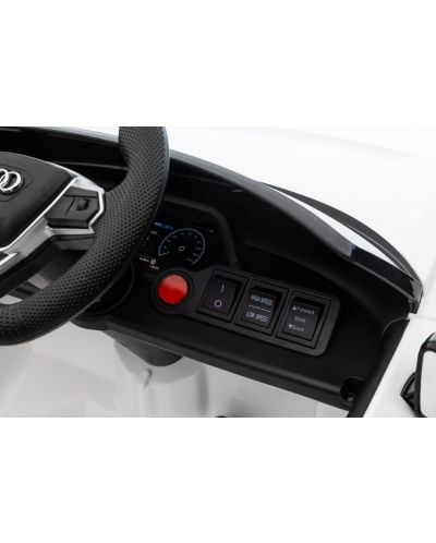 Акумулаторна кола Moni - Audi RS e-tron, бяла - 9
