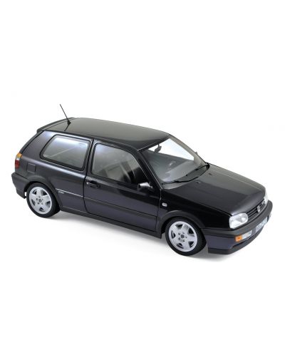 Авто-модел Volkswagen Golf VR6 1996 - Purple Metallic