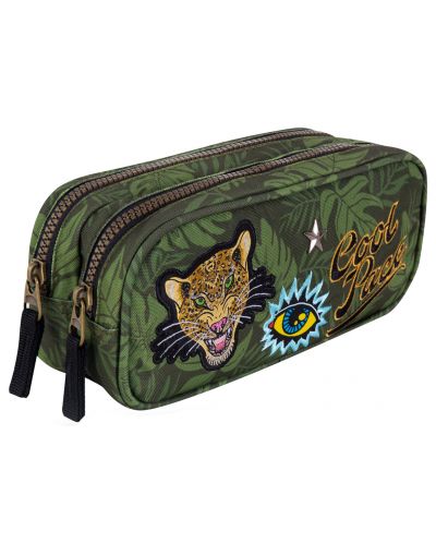 Елипсовиден ученически несесер Cool Pack Duke - Badges G Green, с 2 отделения