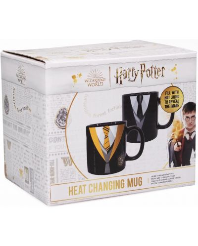 Чаша с термо ефект Half Moon Bay Movies: Harry Potter - Hufflepuff Uniform, 400 ml - 4