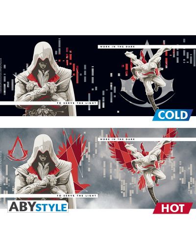 Чаша с термо ефект ABYstyle Games: Assassin's Creed - The Assassins, 460 ml - 2