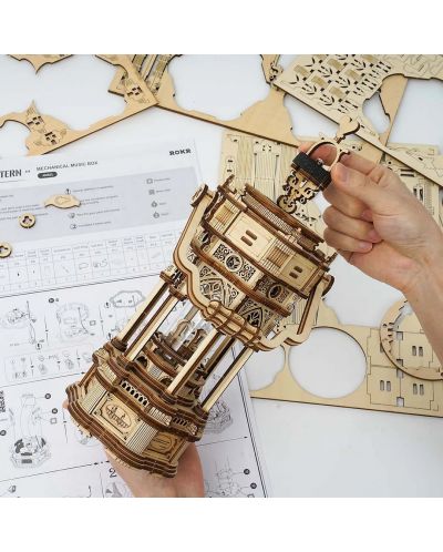 Дървен 3D пъзел Robo Time от 336 части - Викториански фенер - 2