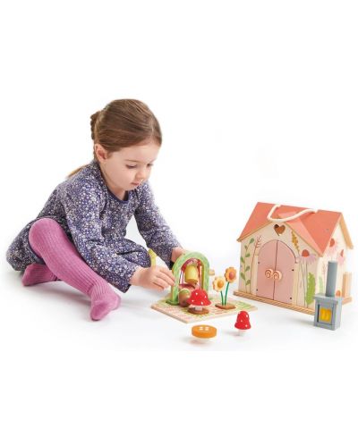 Дървена къща за кукли Tender Leaf Toys - Rosewood Cottage, с фигурки - 4
