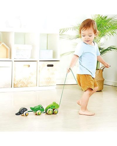 Дървена играчка за дърпане HaPe International - Семейство жабки - 3