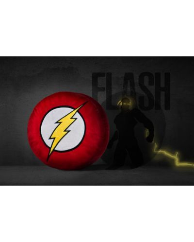 Декоративна възглавница WP Merchandise DC Comics: The Flash - Logo - 6