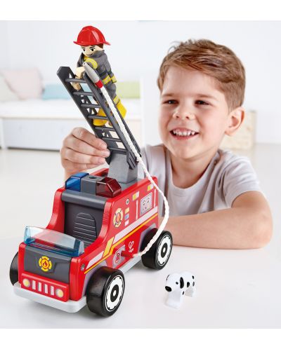 Дървена играчка Hape - Пожарна кола - 3