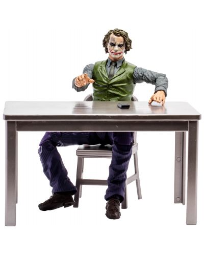 Екшън фигура McFarlane DC Comics: Multiverse - The Joker (The Dark Knight) (Interrogation Room) (Gold Label), 18 cm - 8