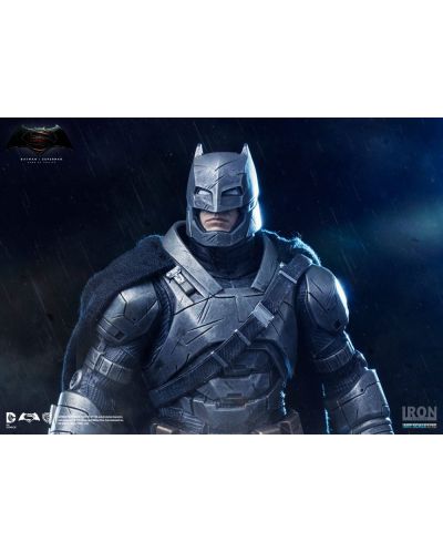 Фигура Batman v Superman: Dawn of Justice - Armored Batman, 20 cm - 6