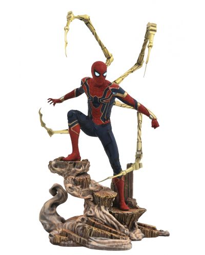 Статуетка Diamond Select Marvel: Avengers - Iron Spider-Man, 23 cm - 1
