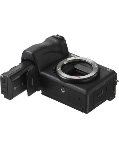 Фотоапарат Sony - Alpha A6700, Black + Обектив Sony - E, 16-55mm, f/2.8 G + Обектив Sony - E, 70-350mm, f/4.5-6.3 G OSS - 10