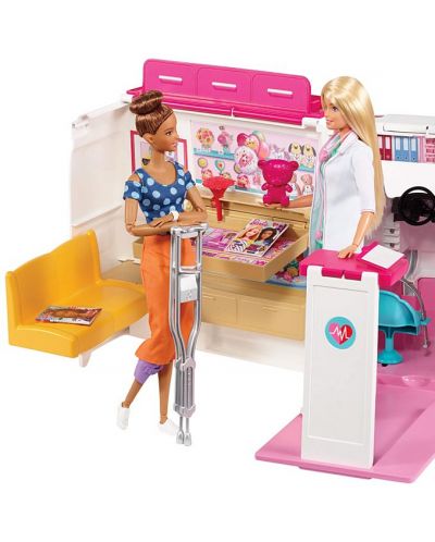 Игрален комплект Mattel Barbie - Линейка с мобилна клиника - 8