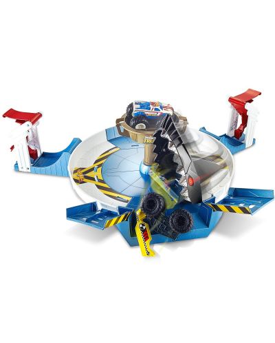 Игрален комплект Hot Wheels - Акулата, с 2 бъгита Monster Trucks - 5