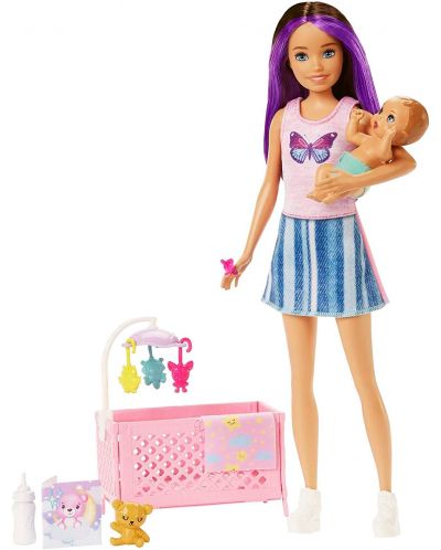 Игрален комплект Barbie Skipper - Барби детегледачка с лилави кичурии потник с пеперудка  - 2