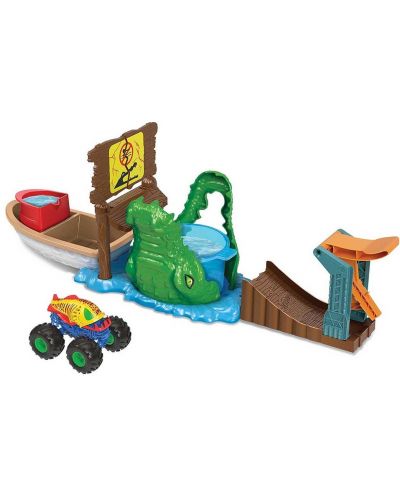 Игрален комплект Hot Wheels Monster Trucks - Swamp Chomp, с количка - 1