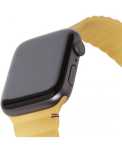 Каишка Decoded - Lite Silicone, Apple Watch 42/44/45 mm, Sweet Corn - 3