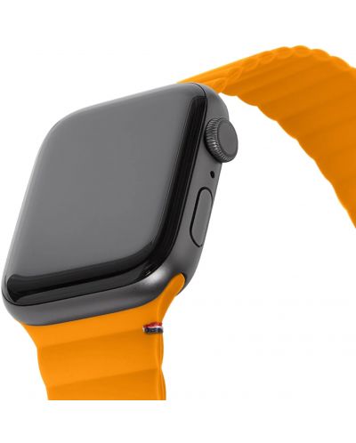 Каишка Decoded - Lite Silicone, Apple Watch 38/40/41 mm, Apricot - 3