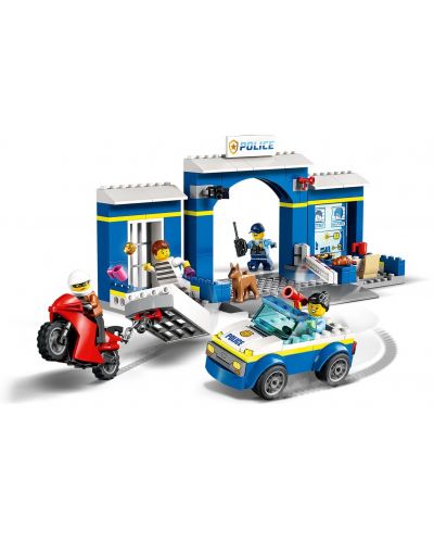 Конструктор LEGO City - Преследване с полицейски участък (60370) - 4
