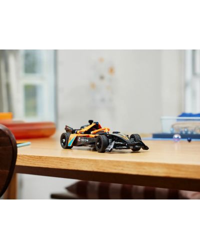 Конструктор LEGO Technic - Neom McLaren Formula E (42169) - 10