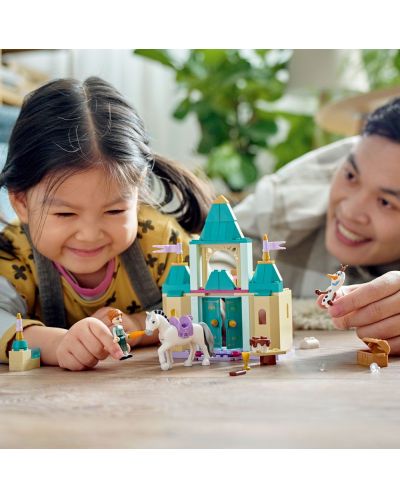 Конструктор LEGO Disney - Frozen, Забавления в замъка с Анна и Олаф (43204) - 4